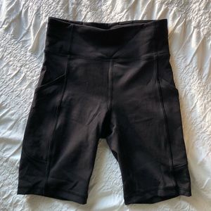 Lululemon invigorate shorts